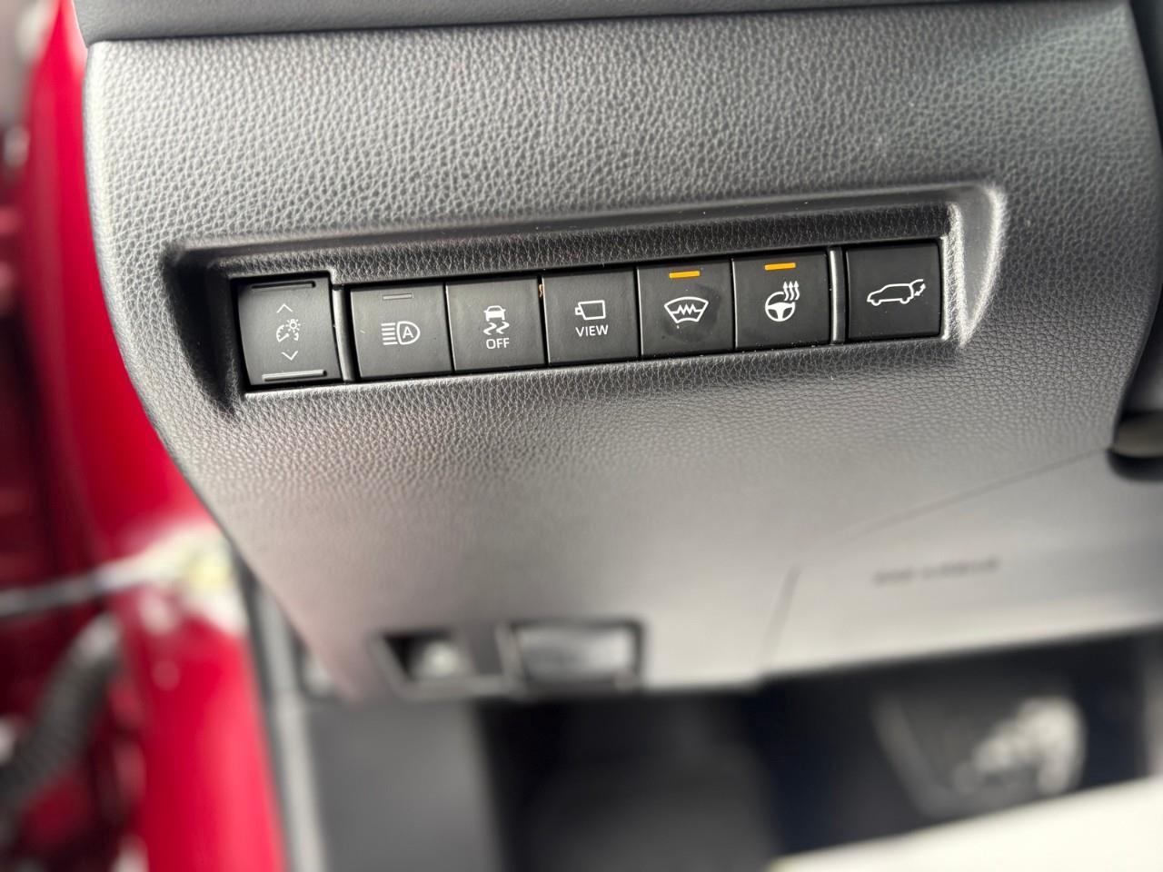 2023 Toyota Venza LE 4dr All-wheel Drive Photo