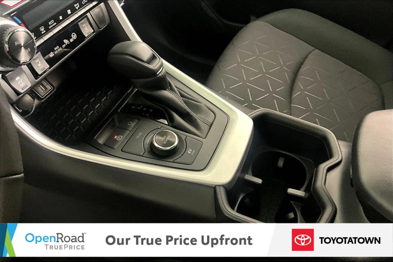 2025 Toyota RAV4 Hybrid XLE! CERTIFIED PRE OWNED! ACCIDENT FREE! ELIGIBLE Photo