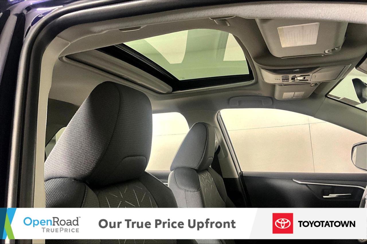 2025 Toyota RAV4 Hybrid XLE! CERTIFIED PRE OWNED! ACCIDENT FREE! ELIGIBLE Photo