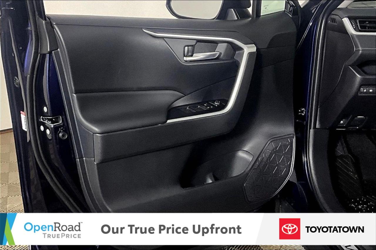 2025 Toyota RAV4 Hybrid XLE! CERTIFIED PRE OWNED! ACCIDENT FREE! ELIGIBLE Photo