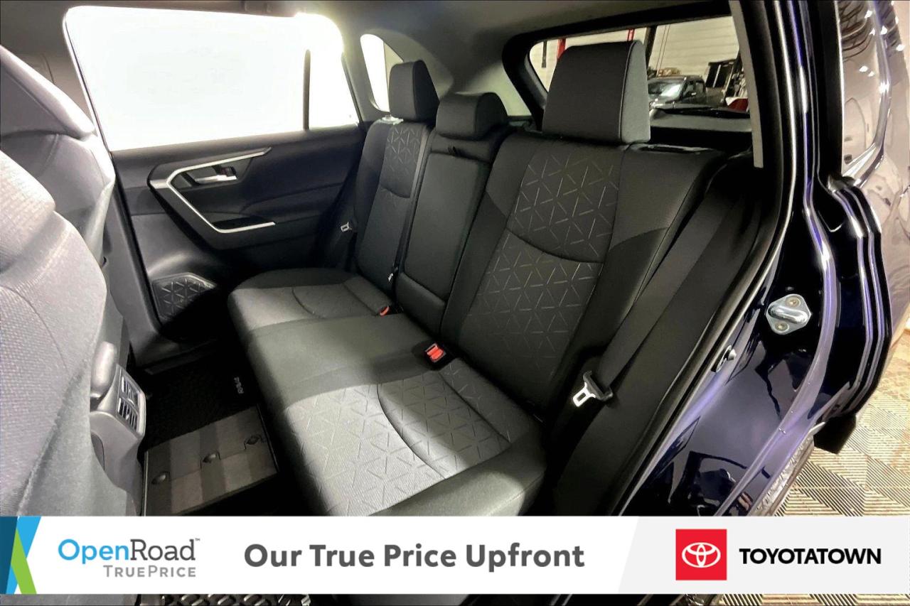 2025 Toyota RAV4 Hybrid XLE! CERTIFIED PRE OWNED! ACCIDENT FREE! ELIGIBLE Photo