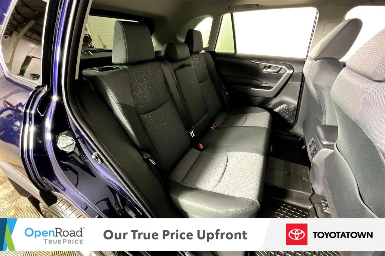 2025 Toyota RAV4 Hybrid XLE! CERTIFIED PRE OWNED! ACCIDENT FREE! ELIGIBLE Photo