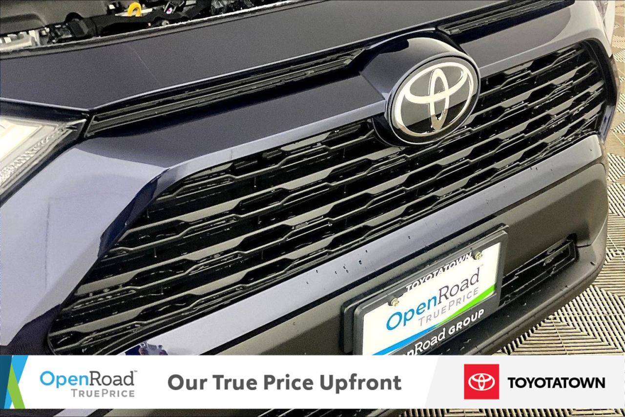 2025 Toyota RAV4 Hybrid XLE! CERTIFIED PRE OWNED! ACCIDENT FREE! ELIGIBLE Photo