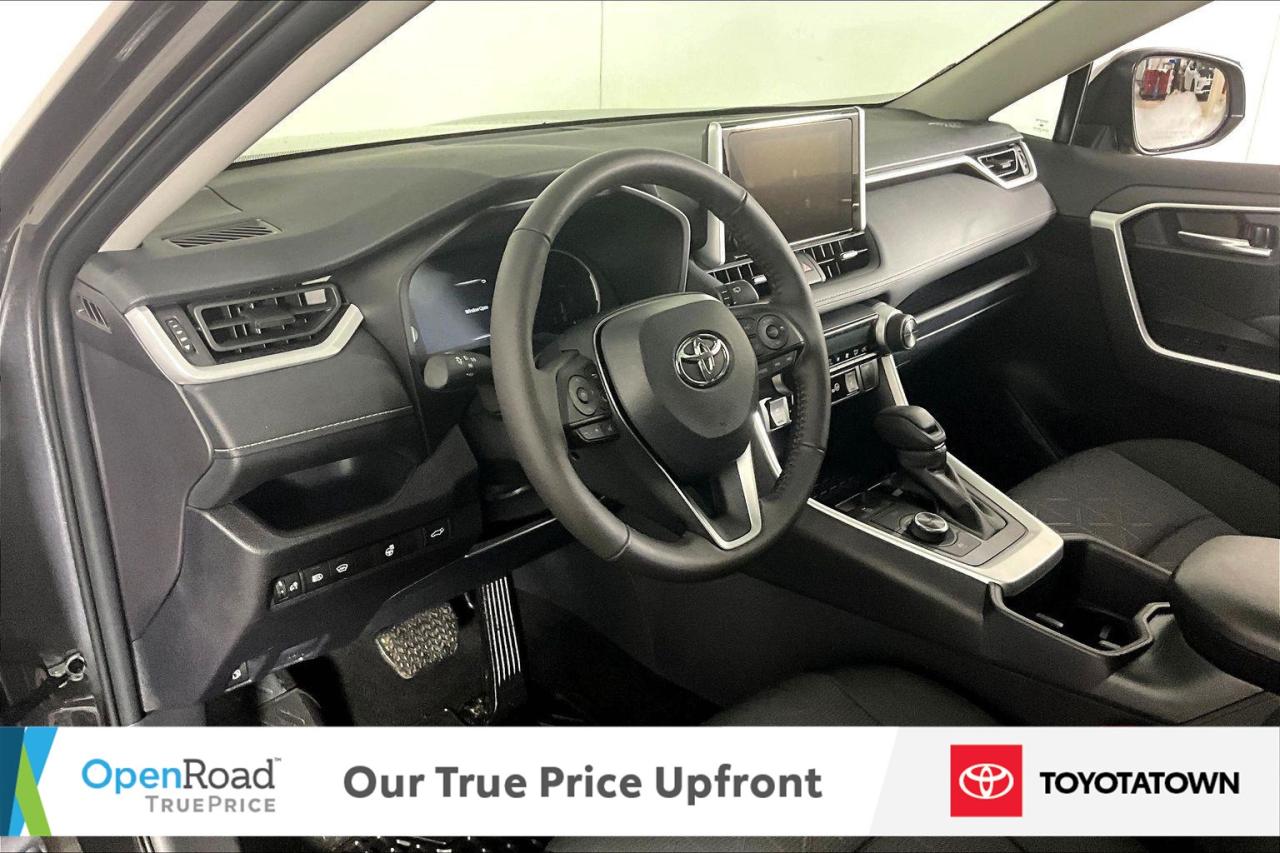 2025 Toyota RAV4 Hybrid XLE! CERTIFIED PRE OWNED! ACCIDENT FREE! ELIGIBLE Photo