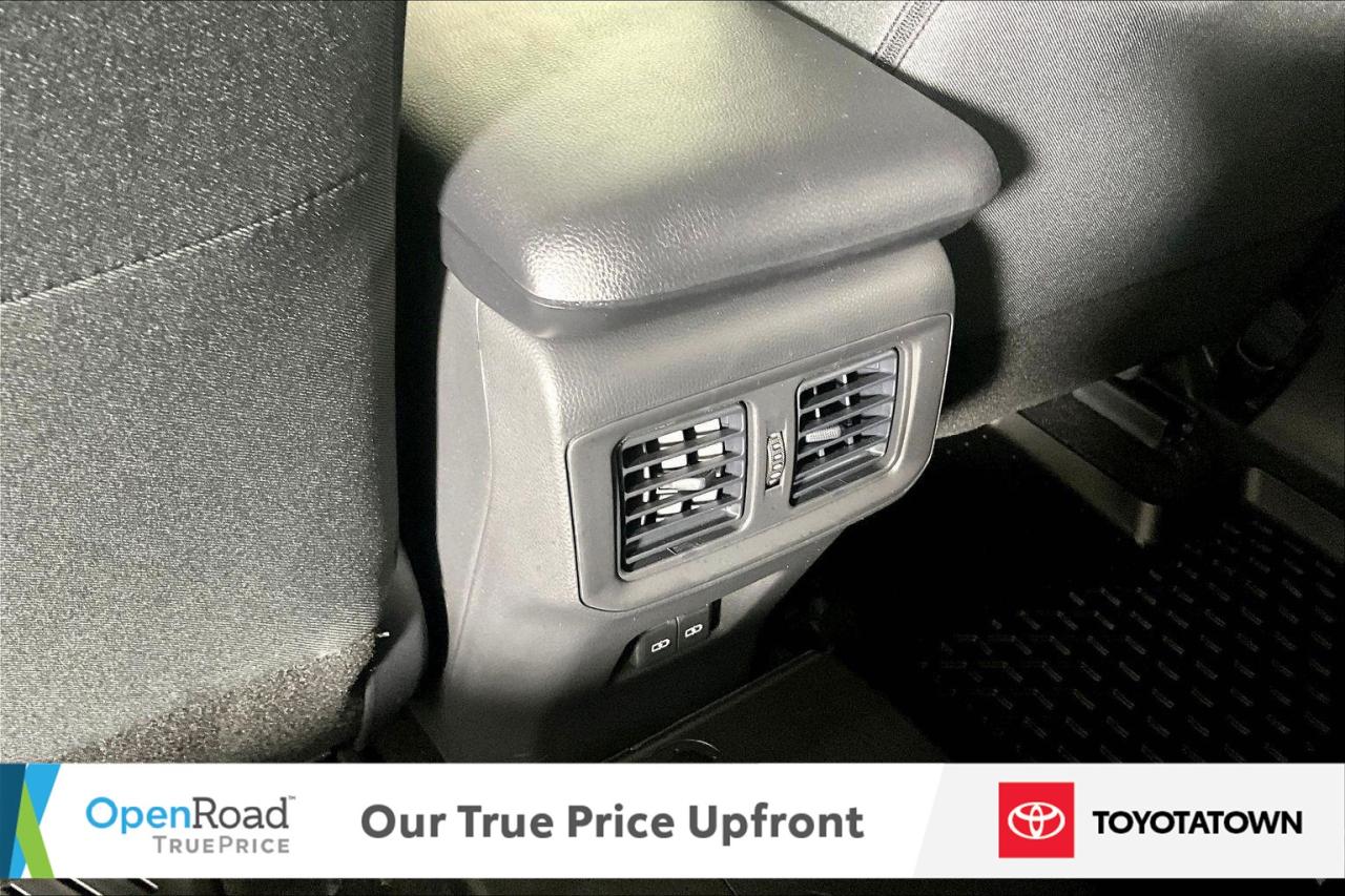 2025 Toyota RAV4 Hybrid XLE! CERTIFIED PRE OWNED! ACCIDENT FREE! ELIGIBLE Photo