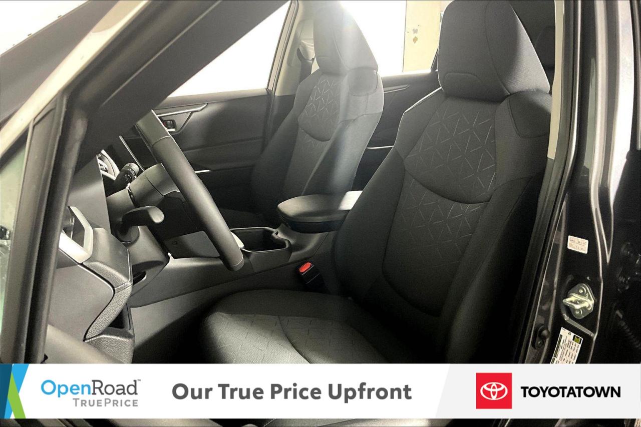 2025 Toyota RAV4 Hybrid XLE! CERTIFIED PRE OWNED! ACCIDENT FREE! ELIGIBLE Photo