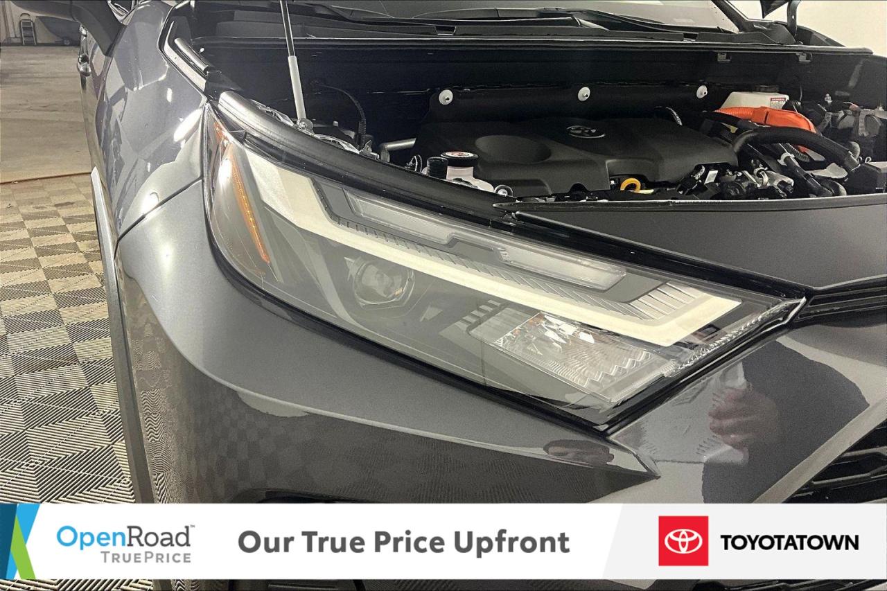 2025 Toyota RAV4 Hybrid XLE! CERTIFIED PRE OWNED! ACCIDENT FREE! ELIGIBLE Photo