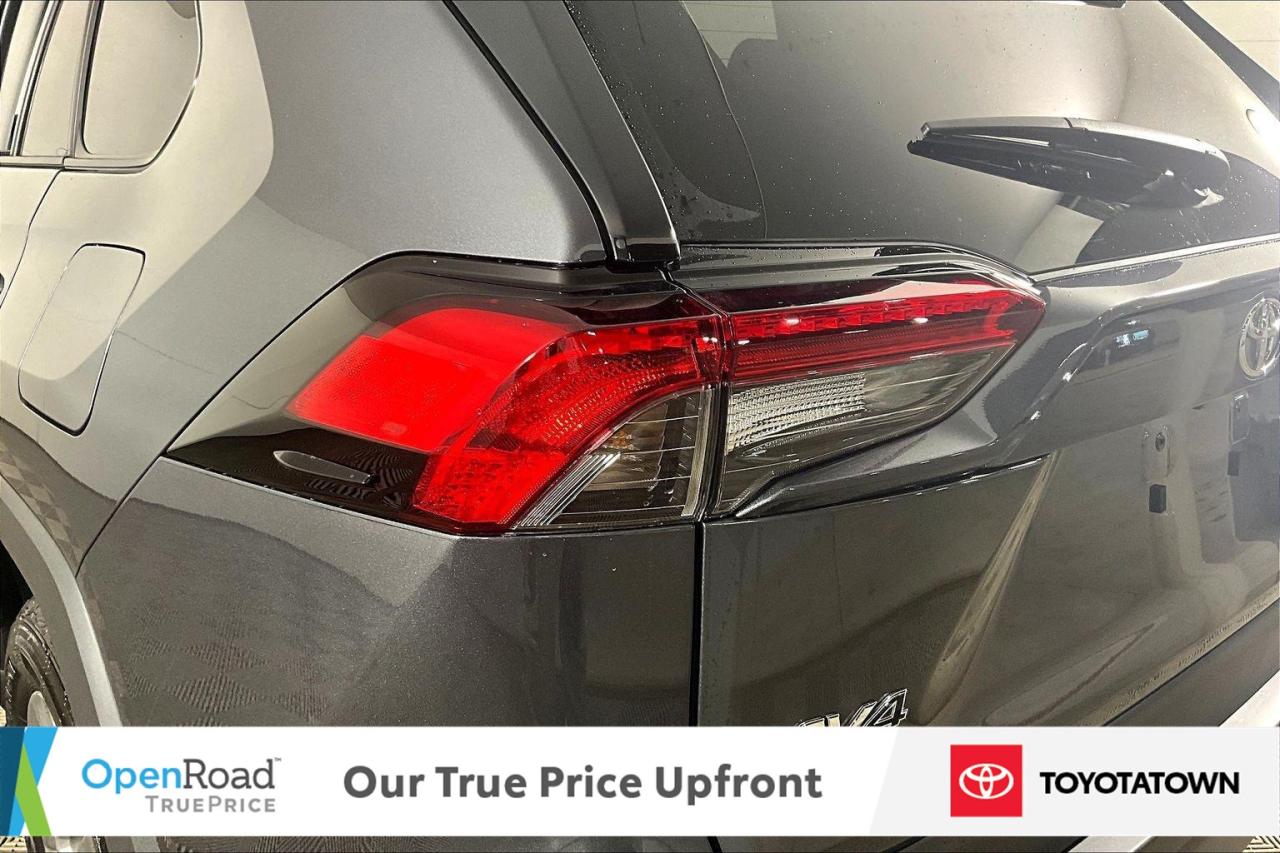 2025 Toyota RAV4 Hybrid XLE! CERTIFIED PRE OWNED! ACCIDENT FREE! ELIGIBLE Photo