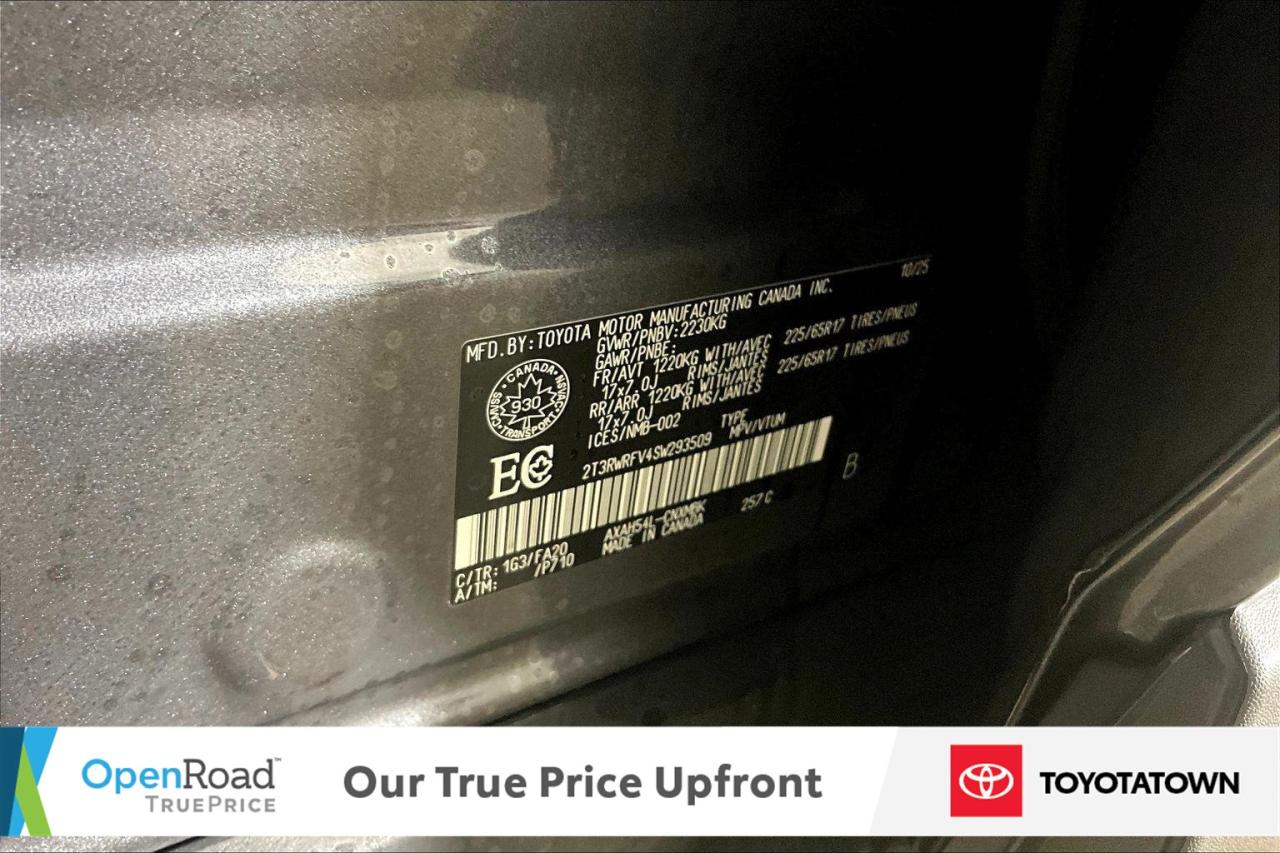 2025 Toyota RAV4 Hybrid XLE! CERTIFIED PRE OWNED! ACCIDENT FREE! ELIGIBLE Photo