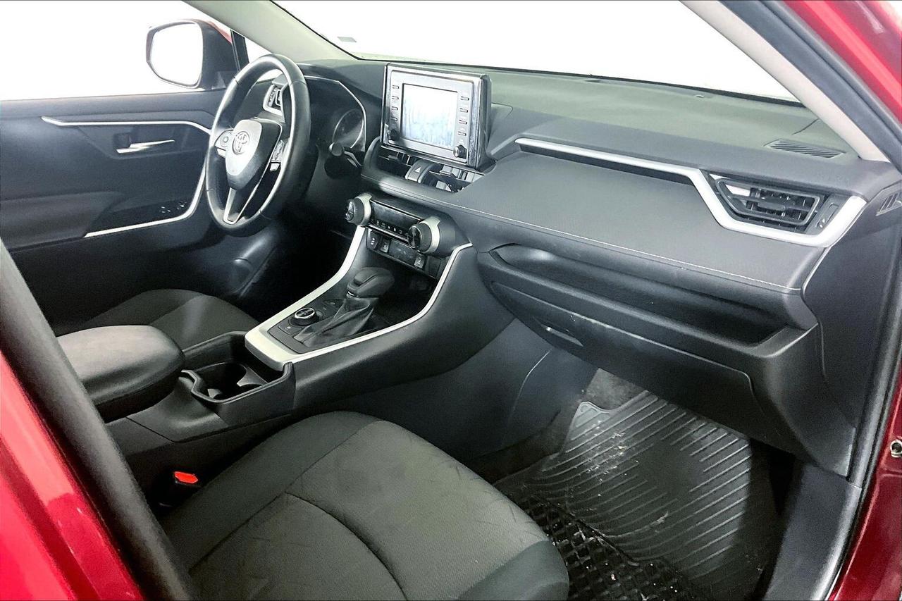 2019 Toyota RAV4 AWD Hybrid XLE Photo