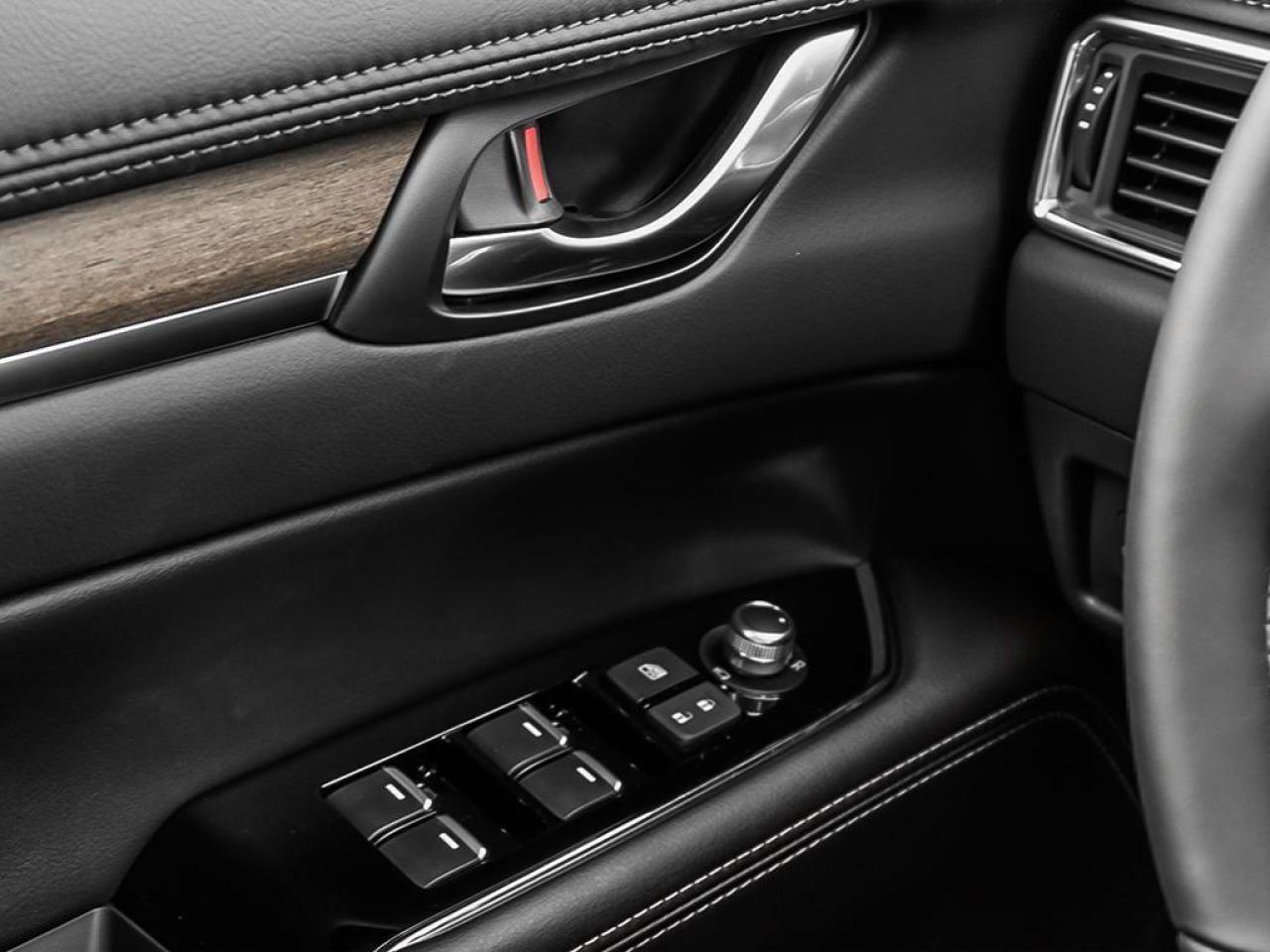 2025 Mazda CX-5 Signature 4dr i-ACTIV All-Wheel Drive Sport Utility Photo