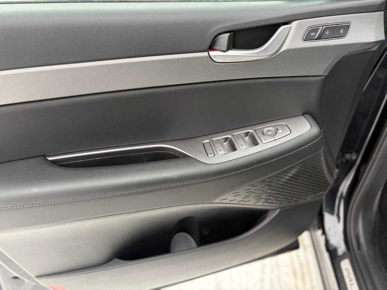 2024 Hyundai PALISADE Urban 8 Passenger 4dr All-Wheel Drive Photo