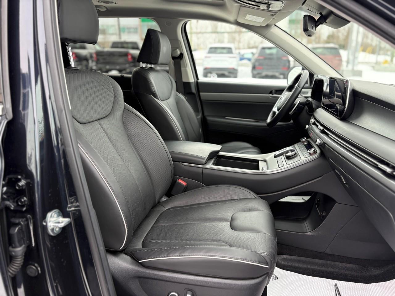 2024 Hyundai PALISADE Urban 8 Passenger 4dr All-Wheel Drive Photo