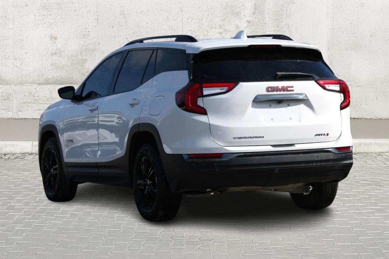 2024 GMC Terrain AWD 4dr AT4 Photo
