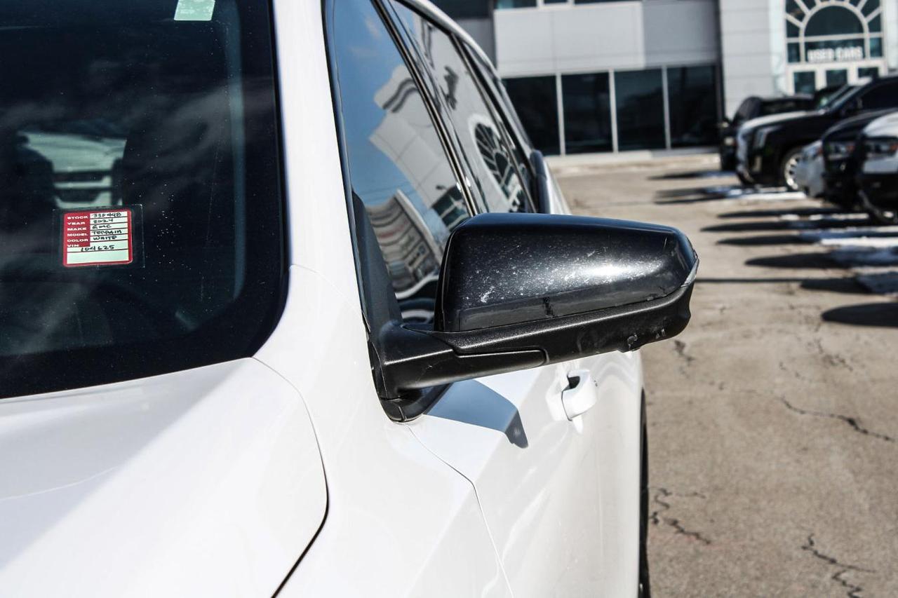 2024 GMC Terrain AWD 4dr AT4 Photo