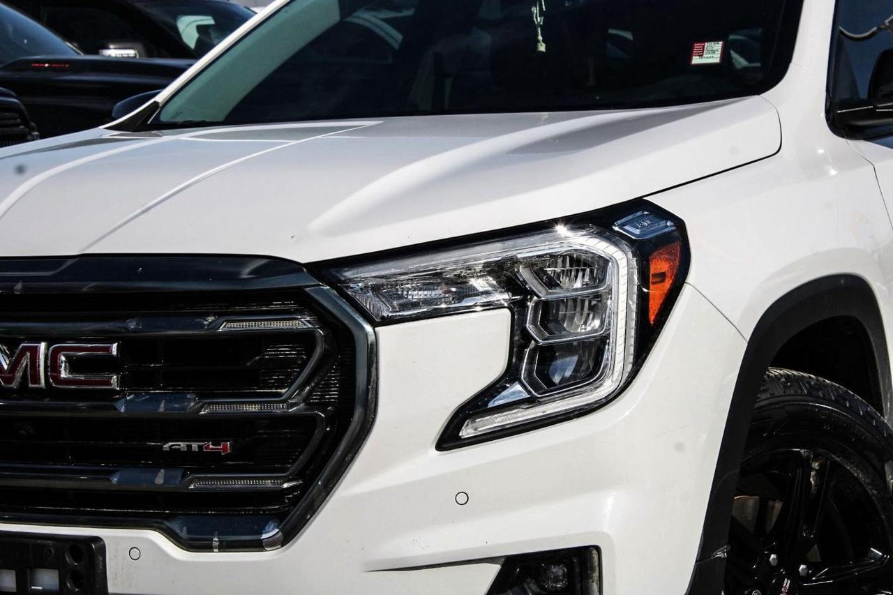 2024 GMC Terrain AWD 4dr AT4 Photo