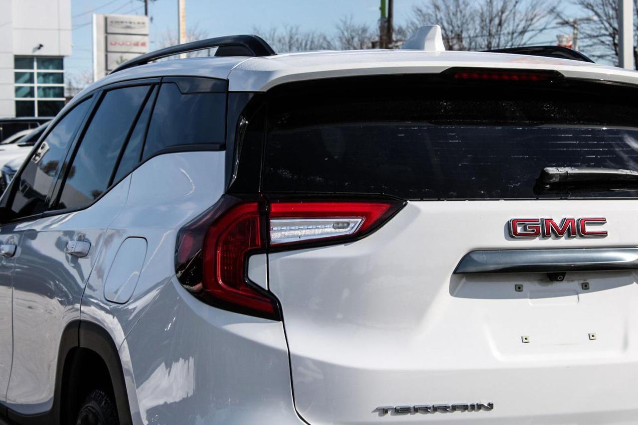 2024 GMC Terrain AWD 4dr AT4 Photo