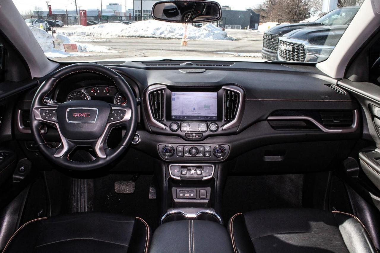 2024 GMC Terrain AWD 4dr AT4 Photo