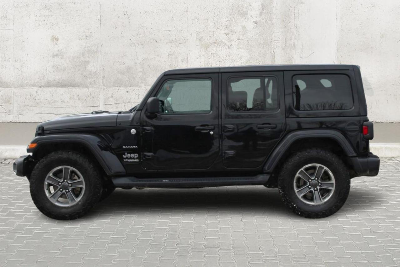 2021 Jeep Wrangler Unlimited Sahara 4X4 Photo2