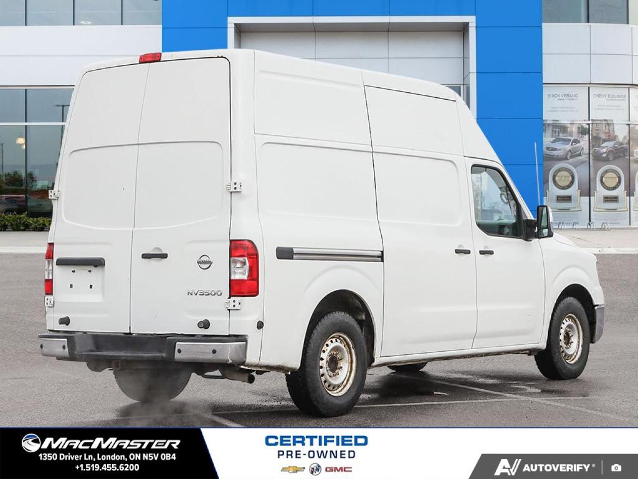 2017 Nissan NV Cargo NV2500 HD  Photo