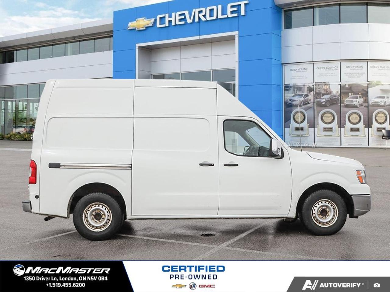 2017 Nissan NV Cargo NV2500 HD  Photo