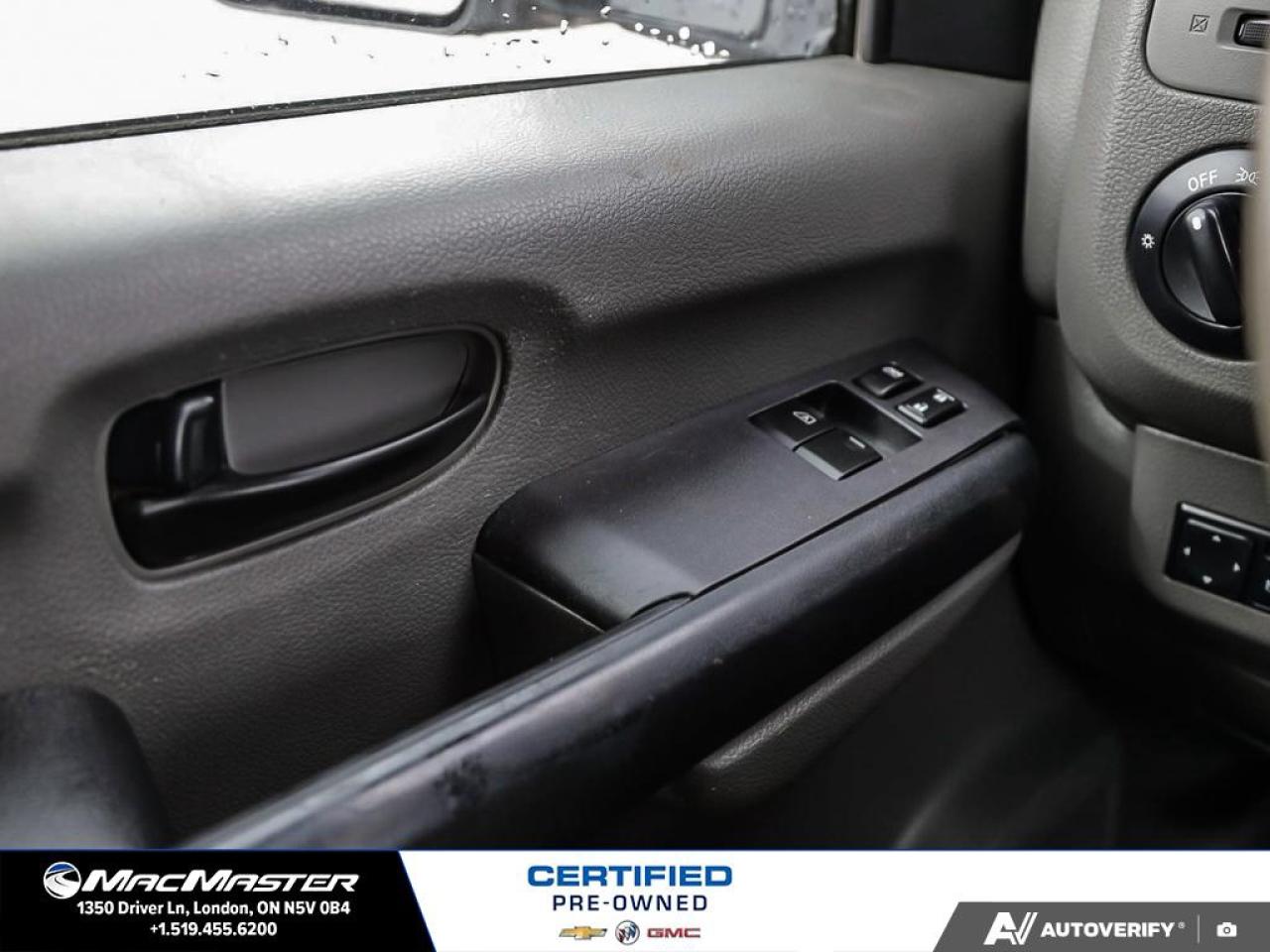 2017 Nissan NV Cargo NV2500 HD  Photo