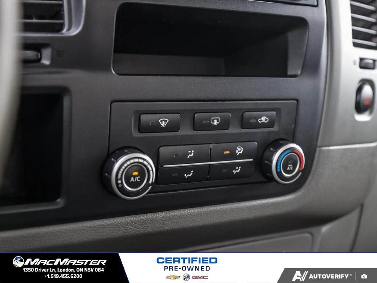 2017 Nissan NV Cargo NV2500 HD  Photo