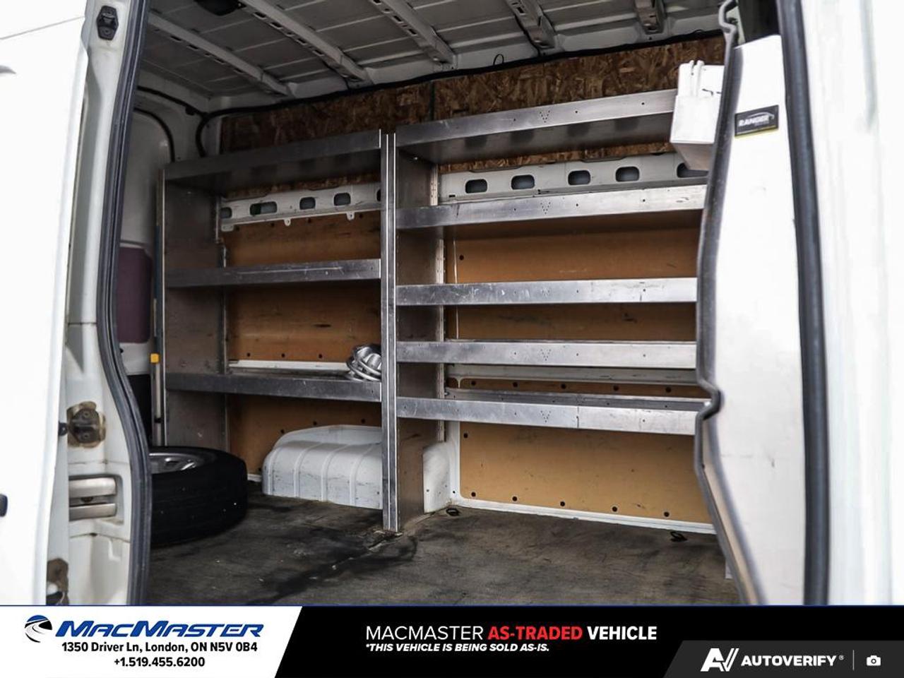 2017 Nissan NV Cargo NV2500 HD  Photo