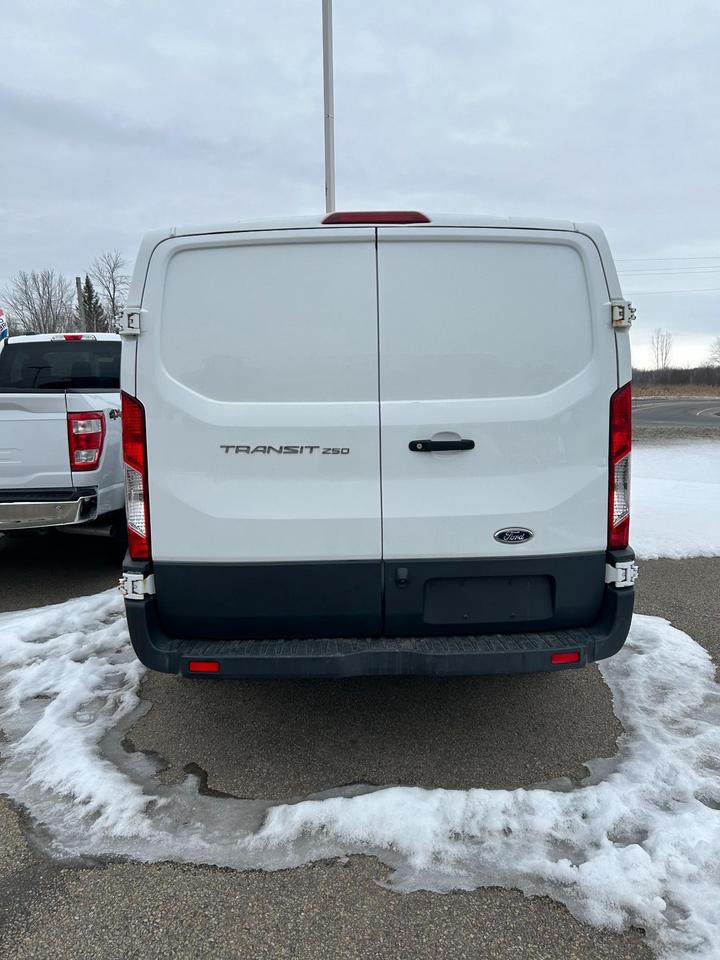 2018 Ford Transit-250 Base w/60/40 Pass-Side Cargo Doors Low Roof Cargo Van 129.9 in. WB Photo3