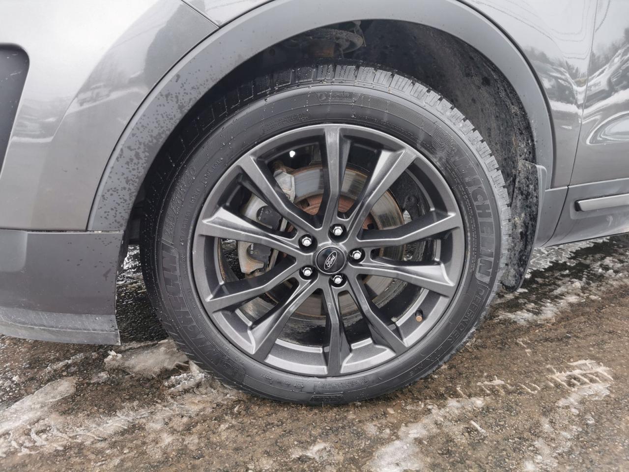 2017 Ford Explorer XLT Photo