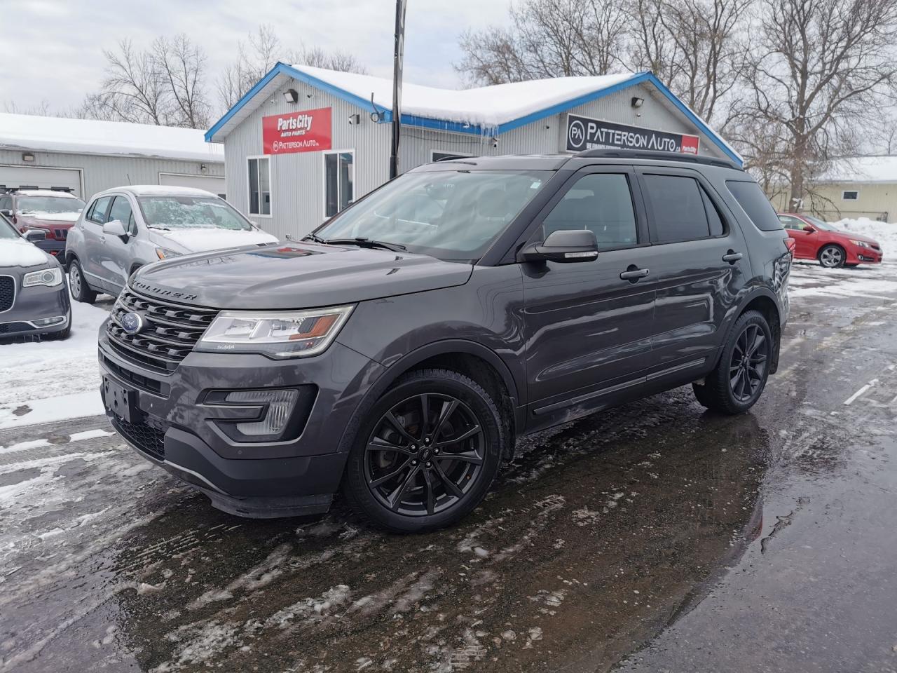 2017 Ford Explorer XLT Photo