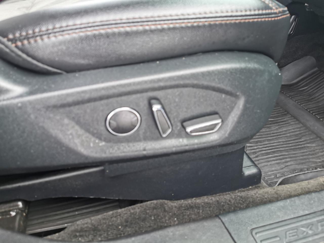 2017 Ford Explorer XLT Photo