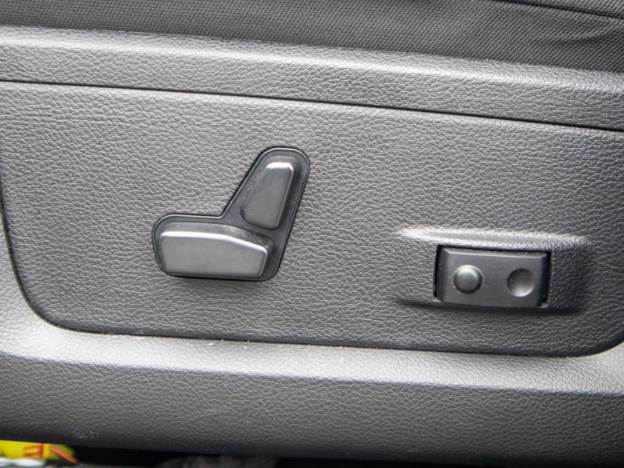 2023 RAM 1500 Classic Tradesman - Traction Control   Tow Hitch Photo