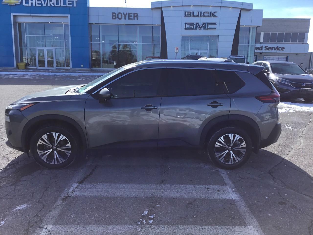 2021 Nissan Rogue SV Photo