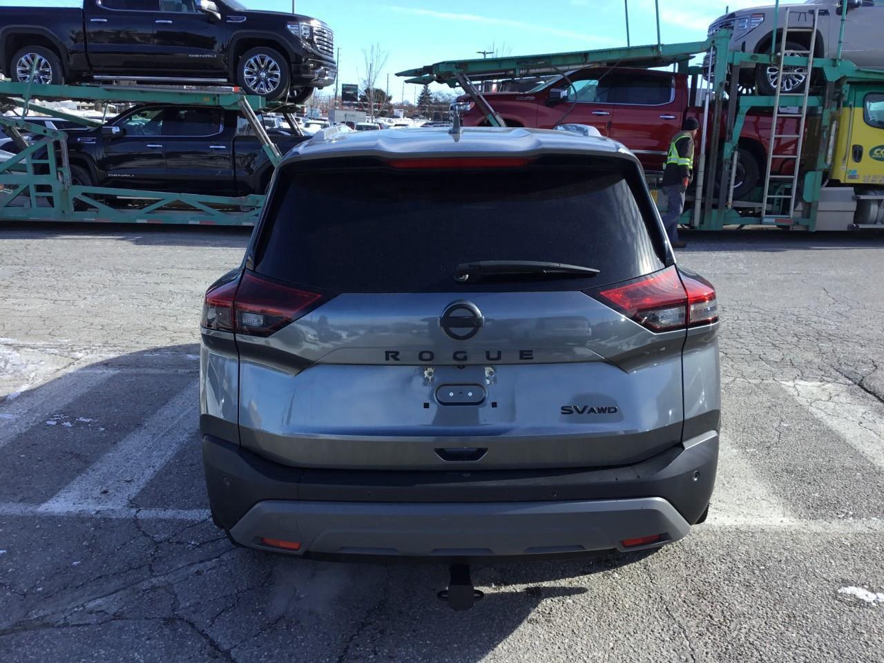 2021 Nissan Rogue SV Photo