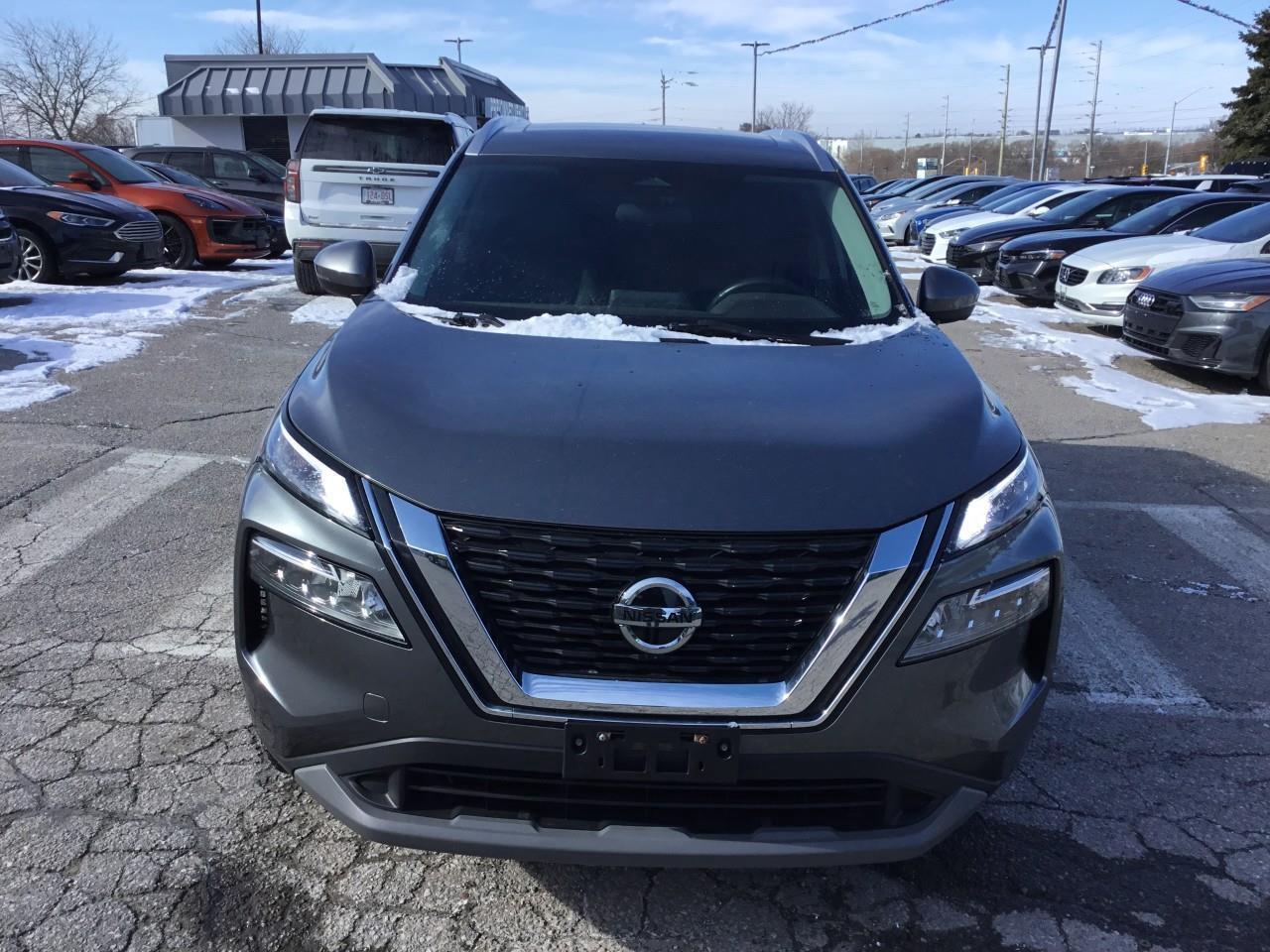 2021 Nissan Rogue SV Photo