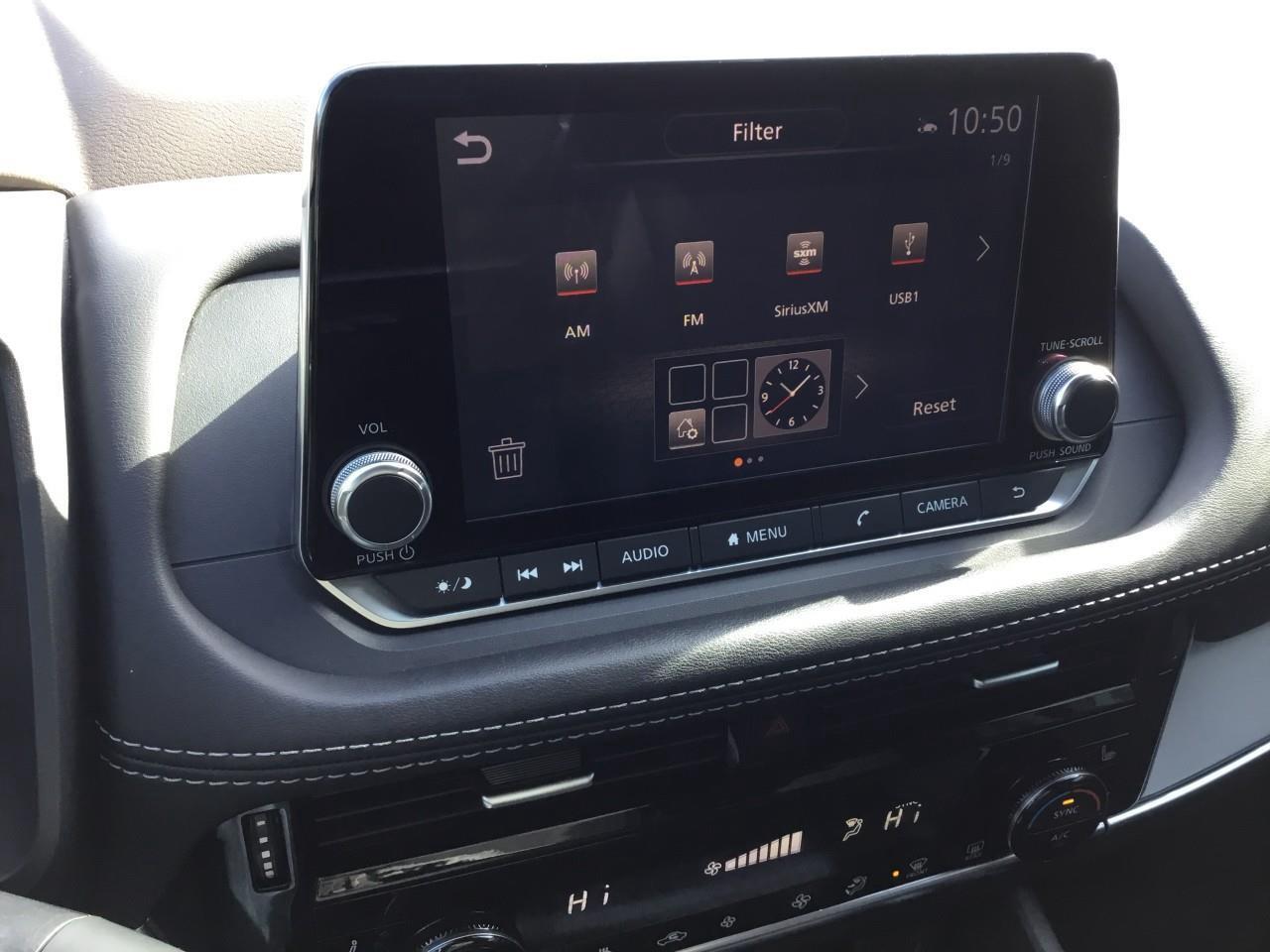 2021 Nissan Rogue SV Photo