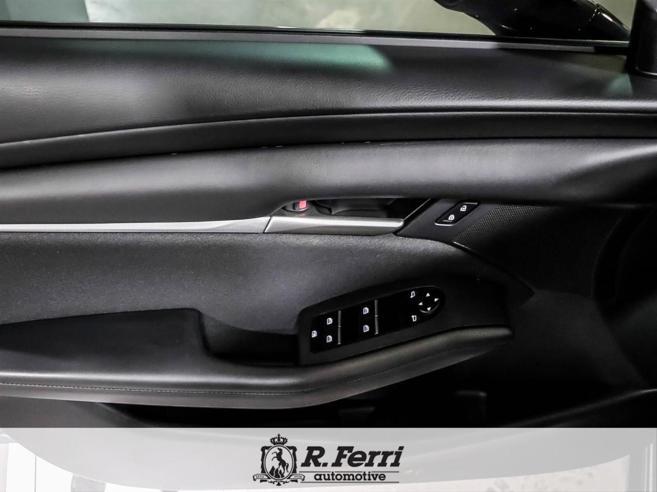 2022 Mazda 3 GS (A6) 4dr i-ACTIV All-Wheel Drive Sport Photo4