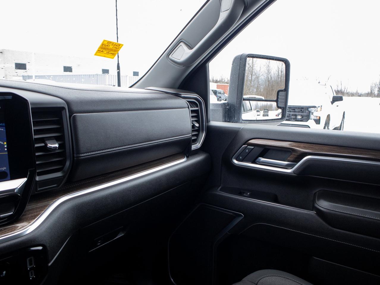 2025 Chevrolet SILVERADO 2500HD LT - 6.6L V8 Diesel Engine   WiFi Hotspot Photo