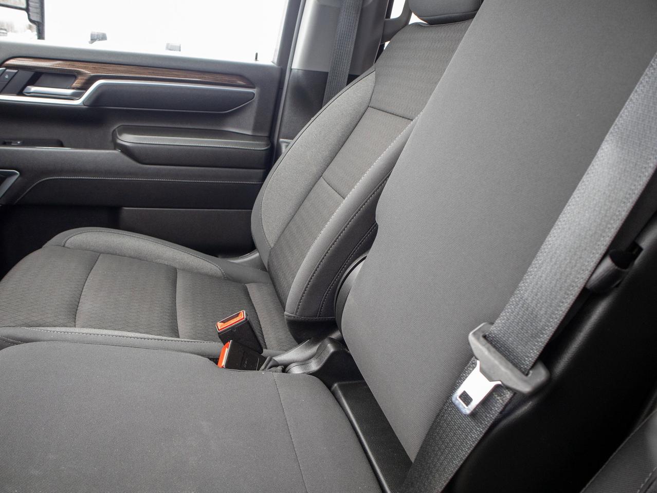 2025 Chevrolet SILVERADO 2500HD LT - 6.6L V8 Diesel Engine   WiFi Hotspot Photo