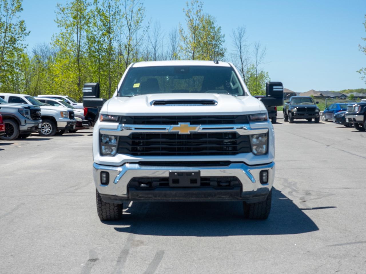 2025 Chevrolet SILVERADO 2500HD LT - 6.6L V8 Diesel Engine   WiFi Hotspot Photo2