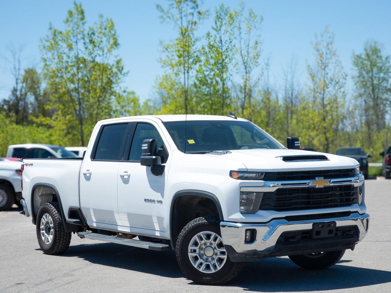 2025 Chevrolet SILVERADO 2500HD LT - 6.6L V8 Diesel Engine   WiFi Hotspot Photo