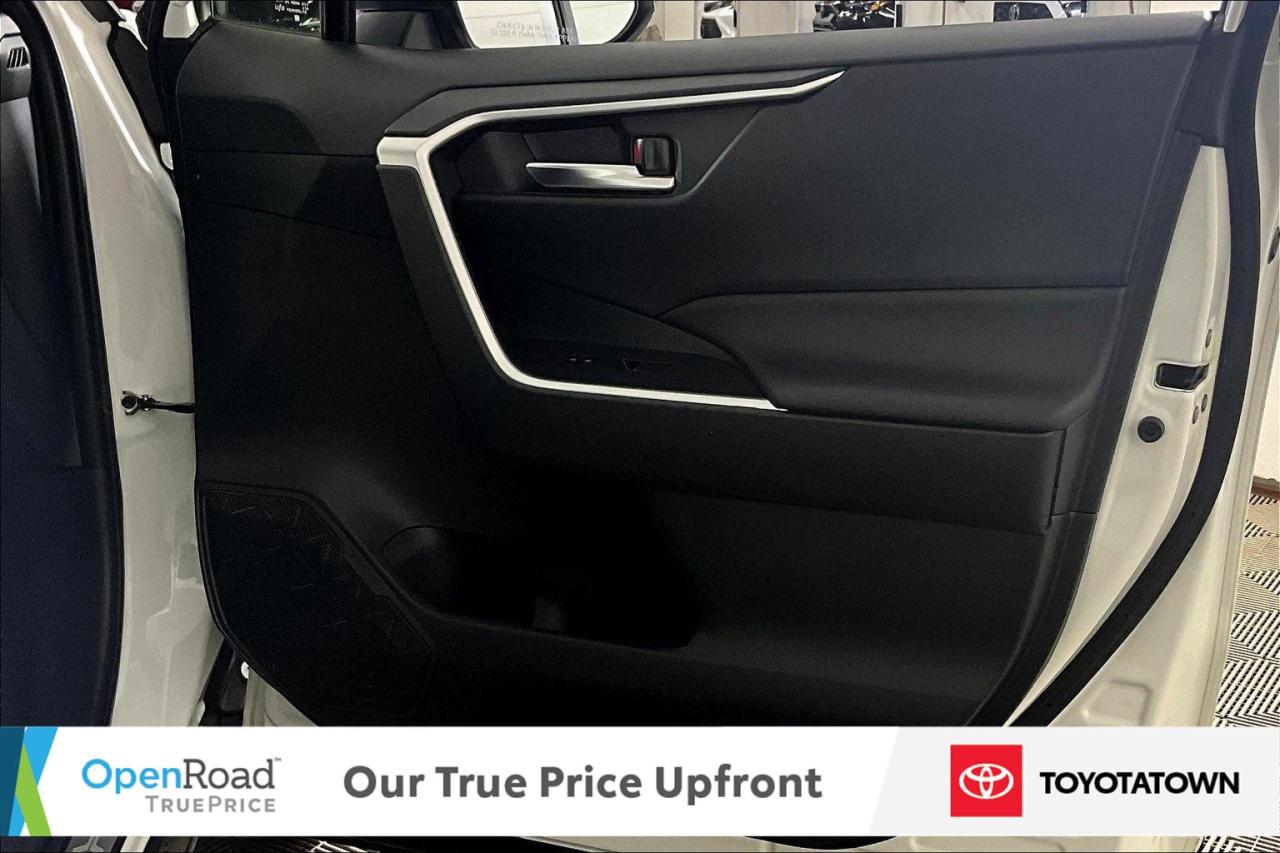 2024 Toyota RAV4 Prime SE! CERTIFIED PRE OWNED! ACCIDENT FREE! ELIGIBLE F Photo