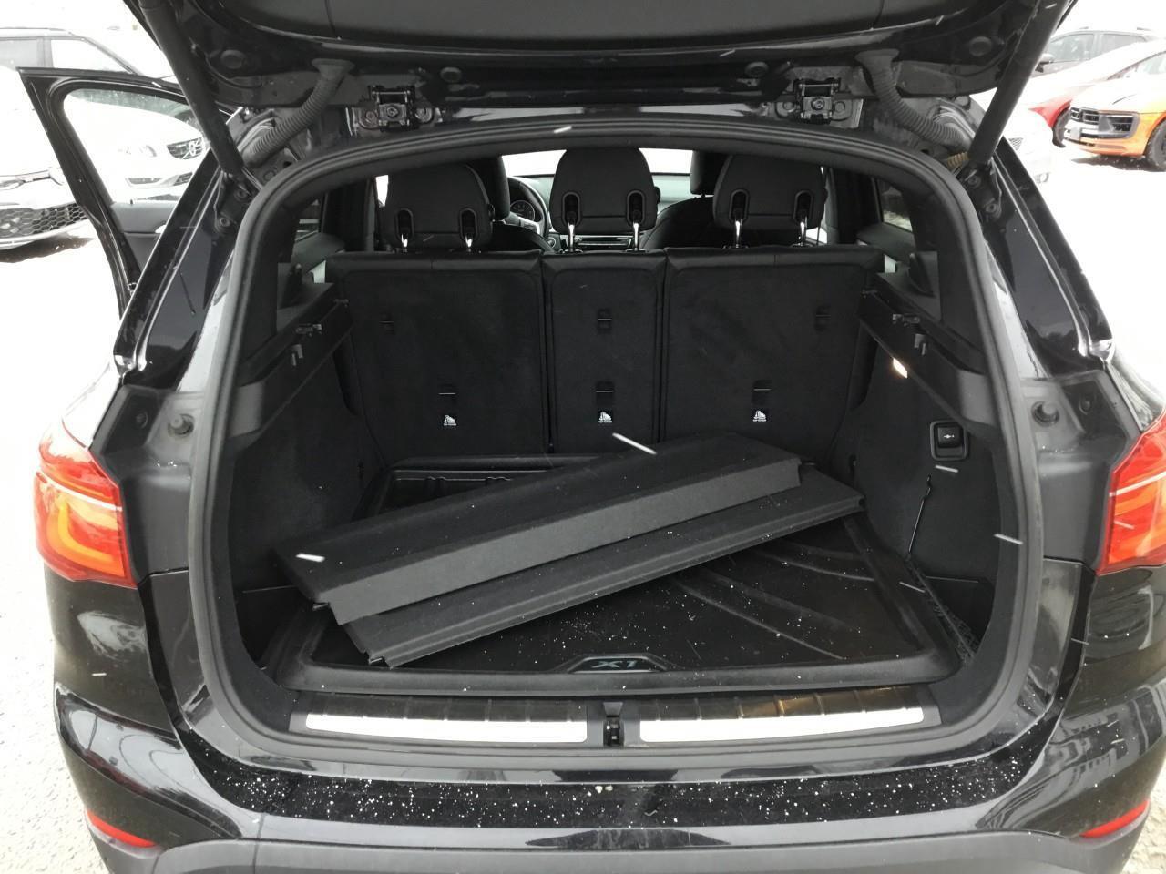 2018 BMW X1 xDrive28i Photo