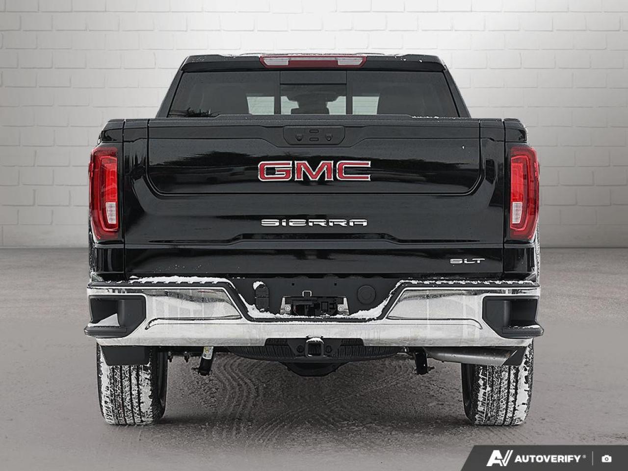2026 GMC Sierra 1500 Crew Cab Standard Box 4-Wheel Drive SLT Photo