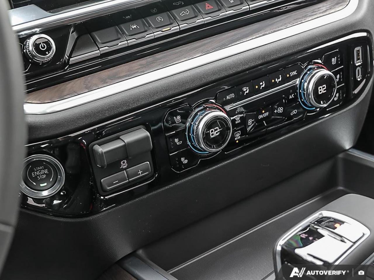 2026 GMC Sierra 1500 Crew Cab Standard Box 4-Wheel Drive SLT Photo