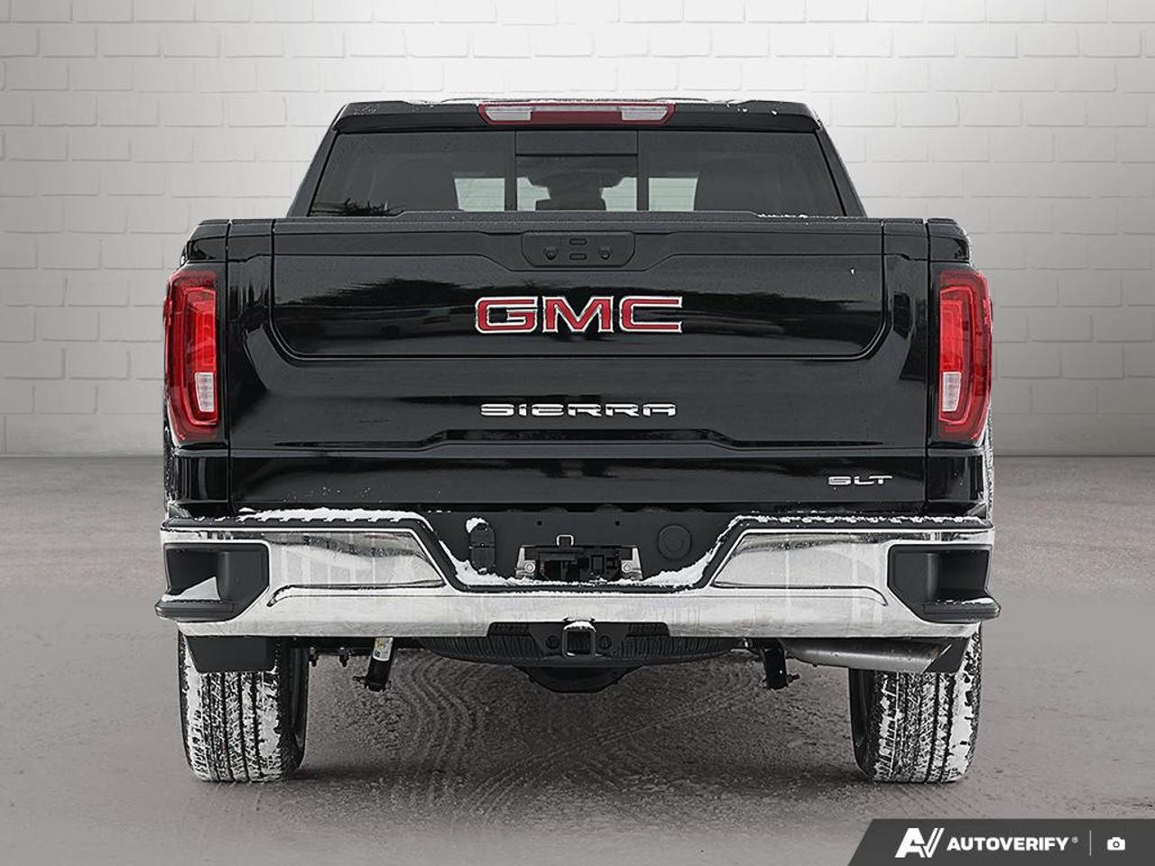 2026 GMC Sierra 1500 Crew Cab Standard Box 4-Wheel Drive SLT Photo