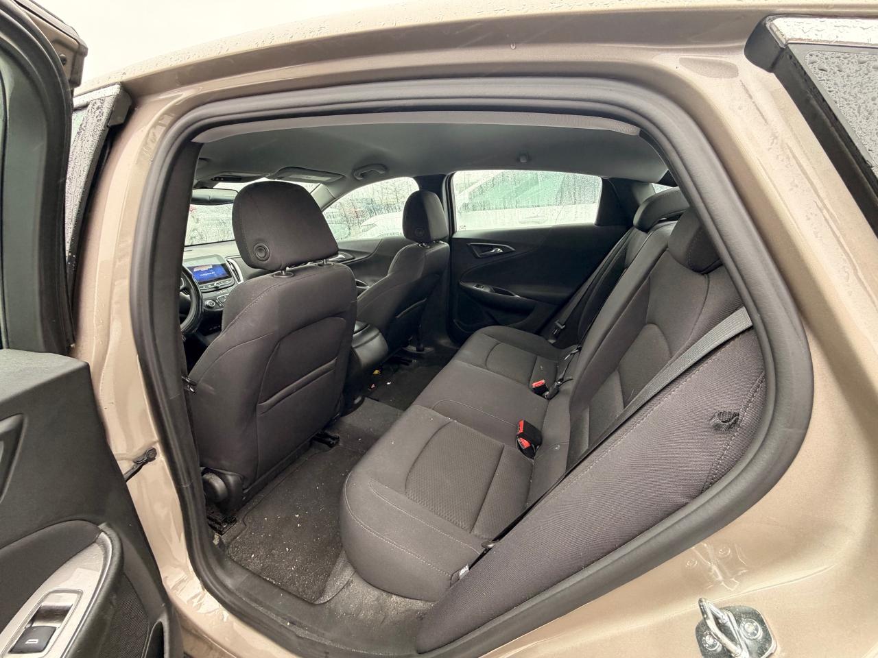 2022 Chevrolet Malibu LS w/1LS 4dr Sedan Photo