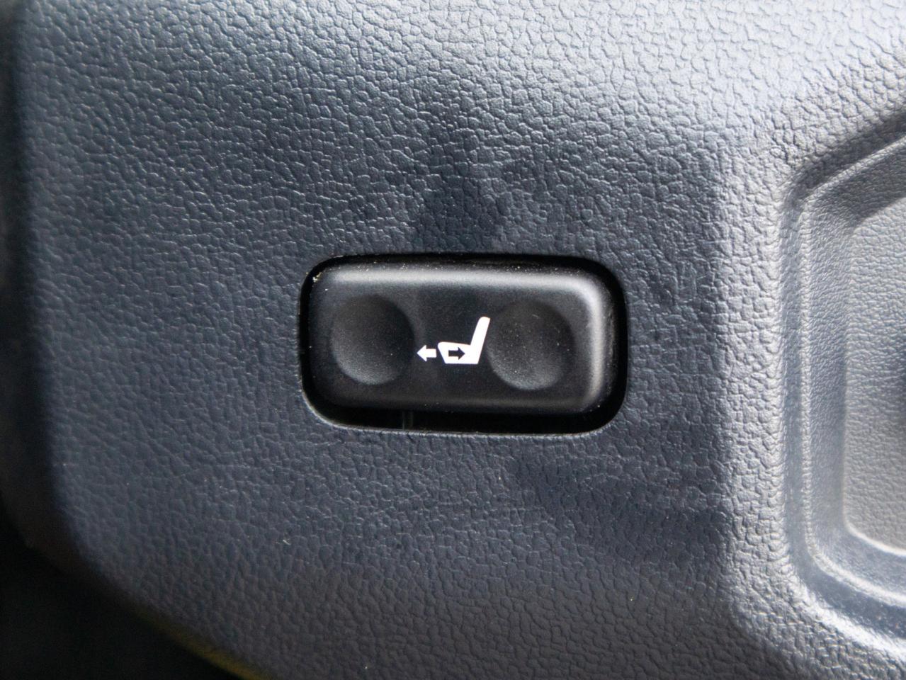 2022 Toyota Tundra Platinum Hybrid- Panoramic Roof   Heads-Up Display Photo