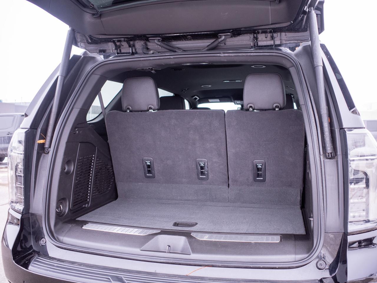 2025 Chevrolet Tahoe Z71 - 17.7-inch Touchscreen Photo